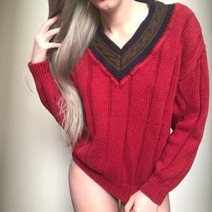 Red retro chunk v neck sweater